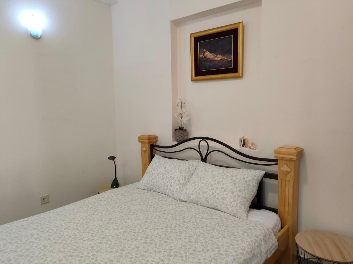 Studio Apartman Rea Kotor Exterior foto