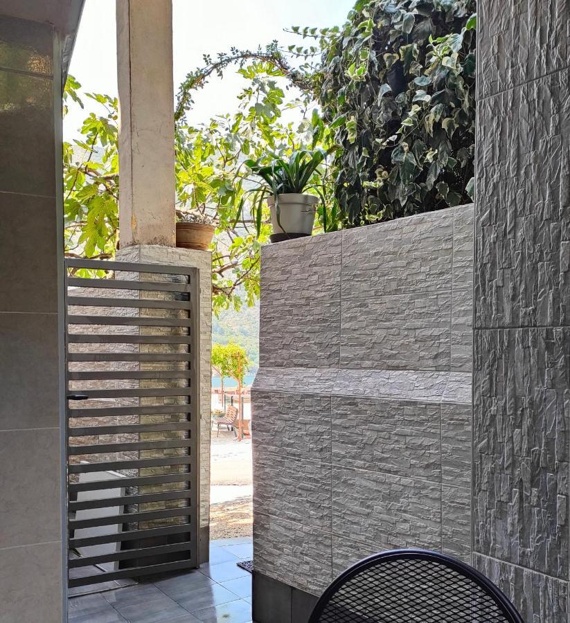 Studio Apartman Rea Kotor Exterior foto